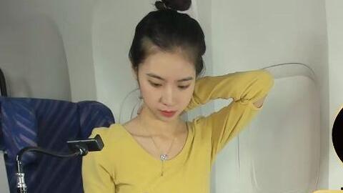美女教你穿连体丝袜,美女亲授连体丝袜穿搭秘籍
