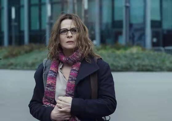 胖女人中年av,探寻社会偏见与自我认同的冲突