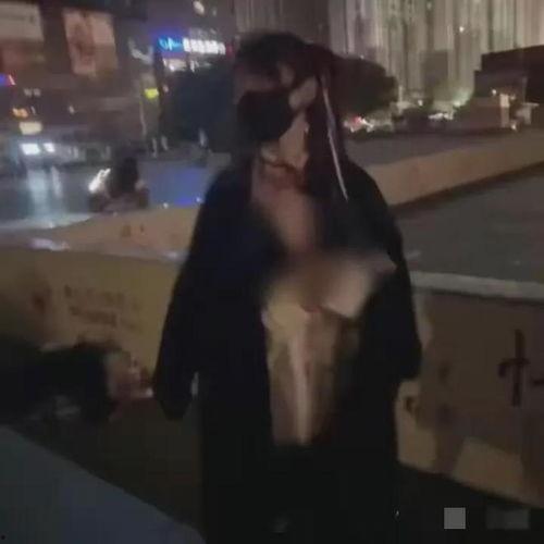 强悍情侣不雅亲热视频,揭秘强悍情侣不雅视频事件