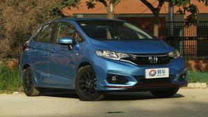 飞度评测视频,动感小车，性能与经济的完美结合