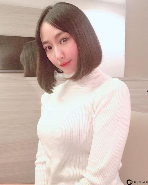 川瀬遥菜丝袜,性感诱惑的时尚演绎